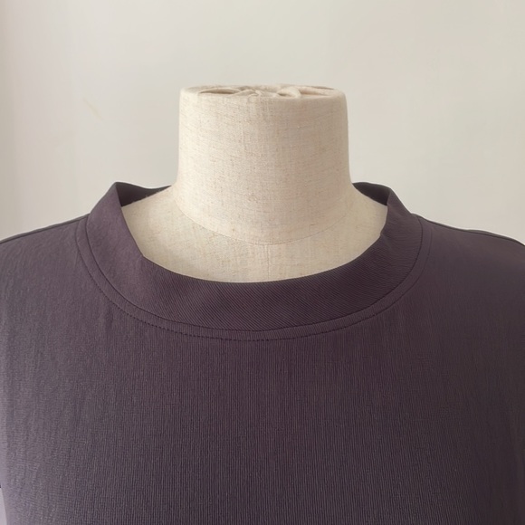 YouYou Statement Black and White Boxy Pocket Dress with Long Sleeves - Picture 9 of 15